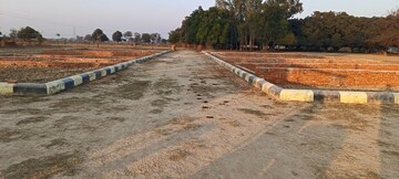  Plot For Sale in Jankipuram Extension