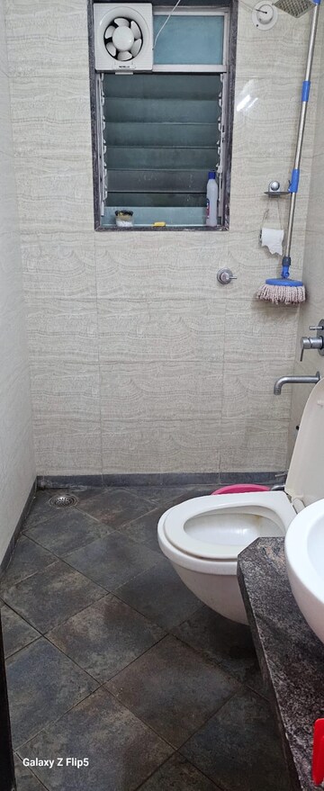 Bathroom in 3 BHK Apartment at Kalpataru Parkcity, Kolshet Road – for Sale