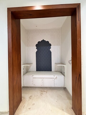 Furnished Amenities in 4 BHK Builder Floor at Triveni Floral Homes, Sector 89 – for Sale