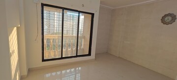 Room in 3 BHK Apartment at Seawoods – for Rent
