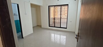 Room in 3 BHK Apartment at Seawoods – for Rent