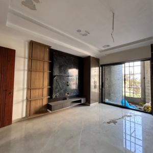 Room in 4 BHK Builder Floor at TDI The Retreat, Sector 89 – for Sale