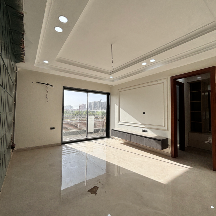 Room, tdi-the-retreat 4 Bedroom 500 Sq.Yd. Builder Floor In Sector 89 Faridabad 8412800