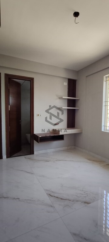 Room in 3 BHK Builder Floor at Hsr Layout – for Rent
