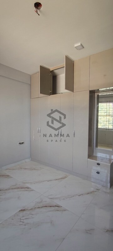 Room in 3 BHK Builder Floor at Hsr Layout – for Rent