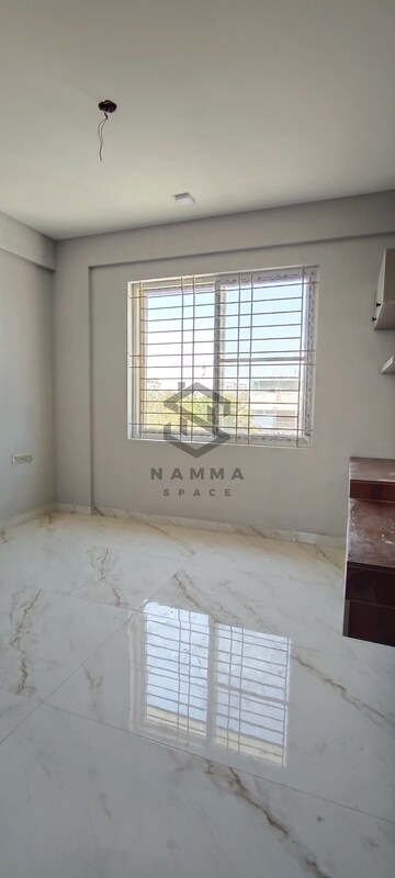 Room in 3 BHK Builder Floor at Hsr Layout – for Rent