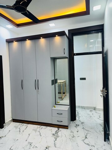 Room in 3 BHK Builder Floor at Indrapuram – for Sale