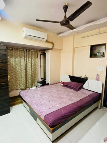 Bedroom in 2 BHK Apartment at Dosti Eastern Bay, Wadala – for Rent