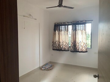 Furnished Amenities in 2 BHK Apartment at Magarpatta Annex, Hadapsar – for Rent