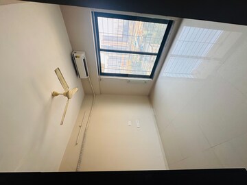 Room in 1 BHK Apartment at Kanakia Spaces Zen World, Kanjurmarg East – for Rent