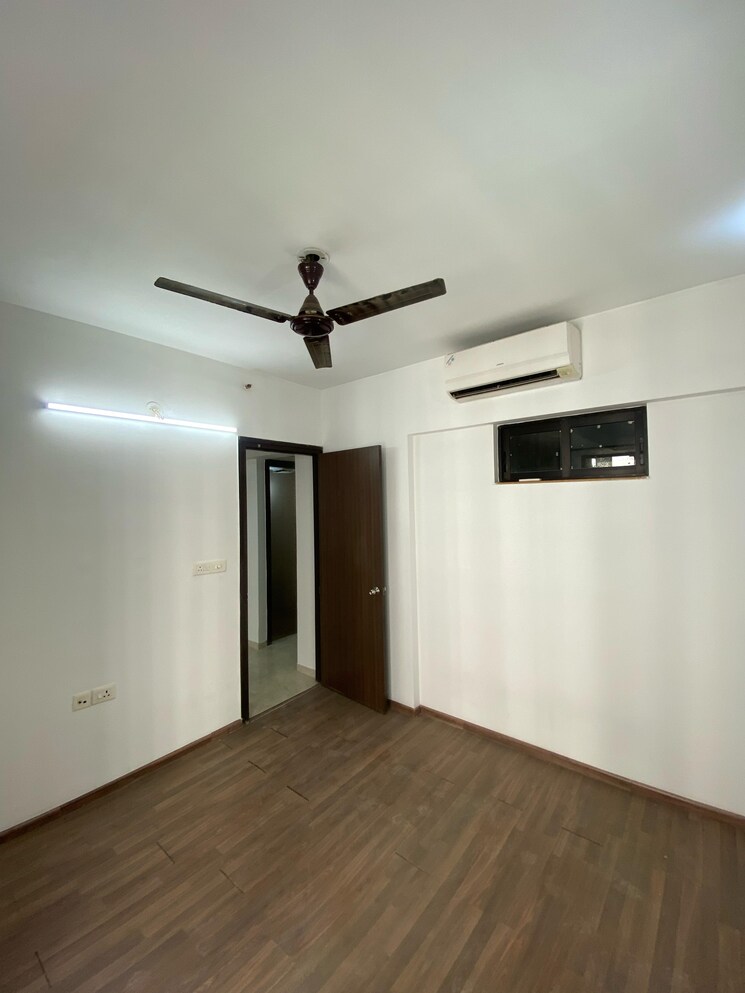 Master Bedroom, lodha-palava-downtown-dombivli-east 1 Bedroom 676 Sq.Ft. Apartment In Dombivli East Thane 8412939