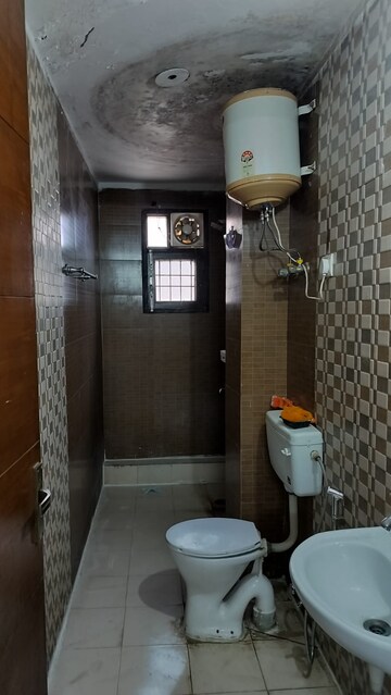 1 BHK Builder Floor For Rent in Neb Sarai