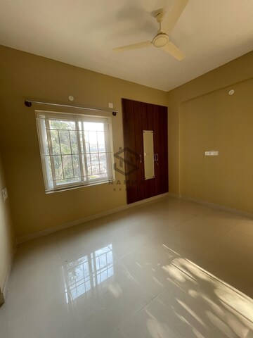 Room in 2 BHK Builder Floor at Hsr Layout – for Rent