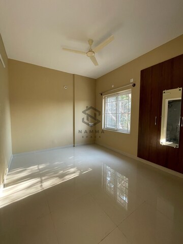 Room in 2 BHK Builder Floor at Hsr Layout – for Rent