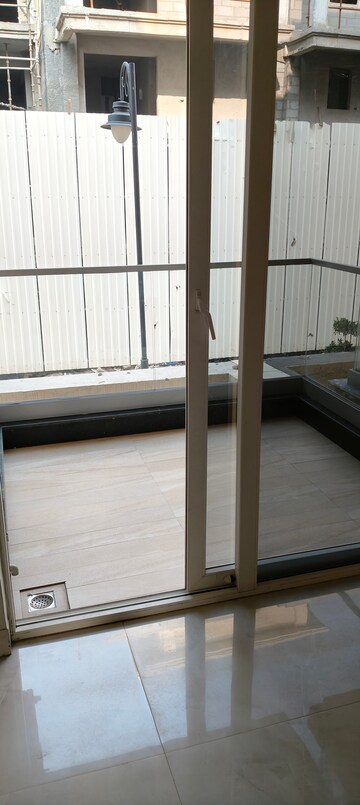 Room in 2.5 BHK Apartment at M3M Soulitude, Sector 89 – for Sale