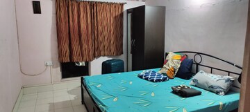 Bedroom in 2 BHK Apartment at Herumb CHS Chembur, Chembur – for Rent