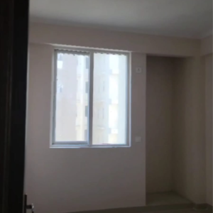 Room in 2 BHK Apartment at Panchsheel Greens II, Panchsheel Green – for Sale