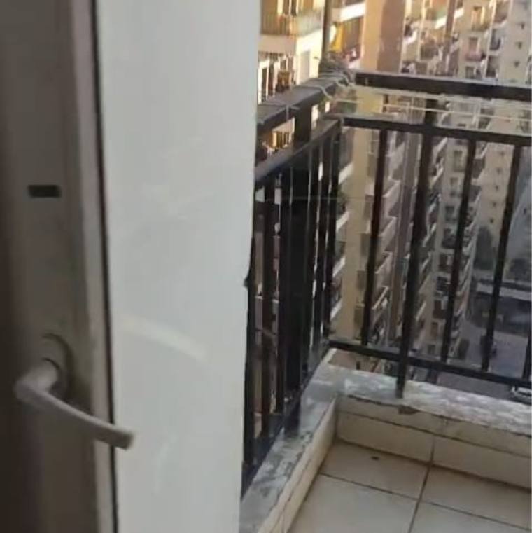 Balcony, panchsheel-greens-ii 2 Bedroom 915 Sq.Ft. Apartment In Panchsheel Green Greater Noida 8413092