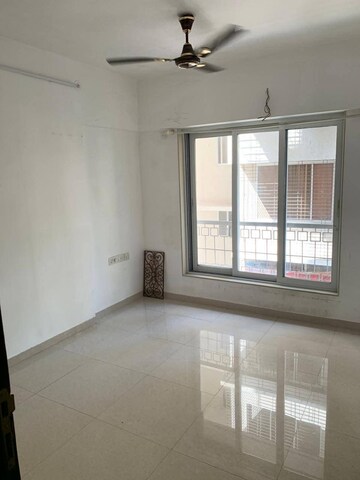 Room in 2 BHK Apartment at Goregaon West – for Rent
