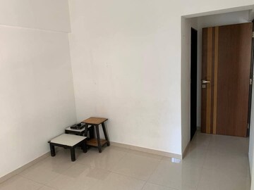 Room in 2 BHK Apartment at Goregaon West – for Rent