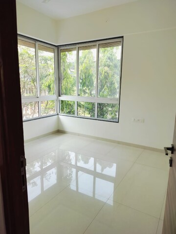 Bedroom in 2 BHK Apartment at Heritage Solitaire, Chembur – for Rent