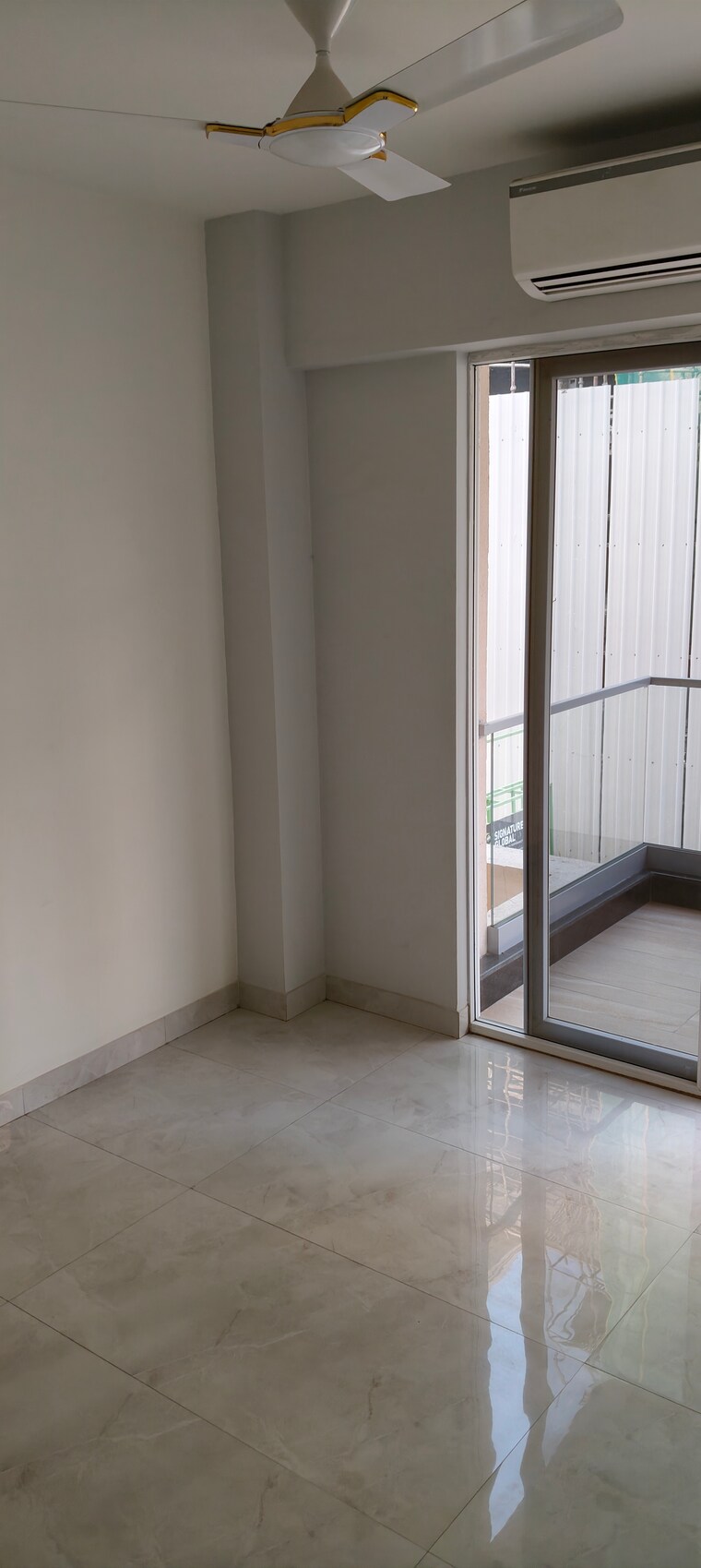 undefined, smart-world-gems 2.5 Bedroom 1196 Sq.Ft. Builder Floor In Sector 89 Gurgaon 8413172