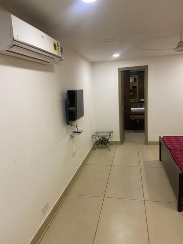 Building Lobby in 3 BHK Builder Floor at Sector 57 – for Rent