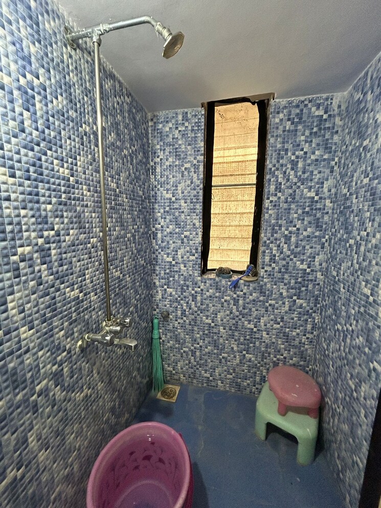 Attached Bathroom, raheja-gardens 1 Bedroom 570 Sq.Ft. Apartment In Wanwadi Pune 8413354