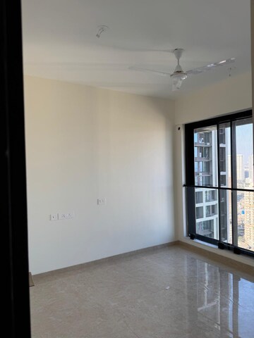 Room in 2 BHK Apartment at Dosti Eastern Bay, Wadala – for Rent