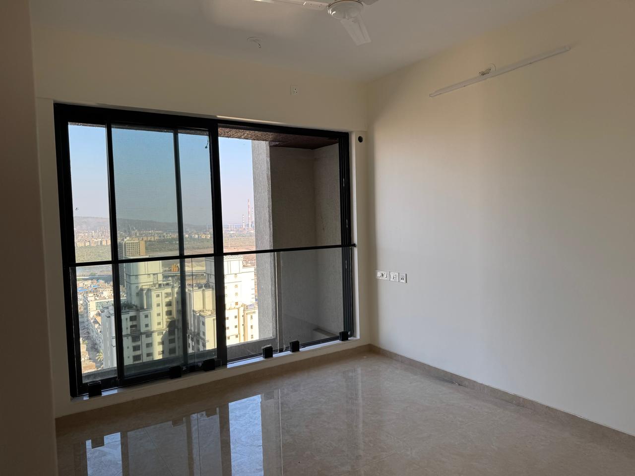 2 BHK Apartment For Rent in Dosti Eastern Bay