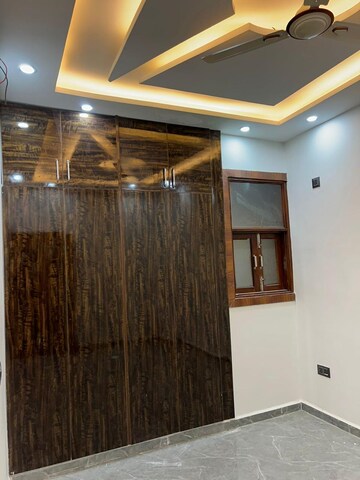 Furnished Amenities in 1 BHK Builder Floor at Bhajanpura – for Sale