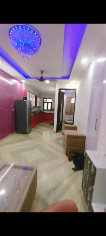 Living Room in 2 BHK Builder Floor at Shalimar Bagh – for Rent