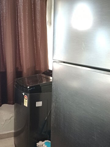 Furnished Amenities in 3 BHK Apartment at Sagar Tarang Worli, Worli – for Rent
