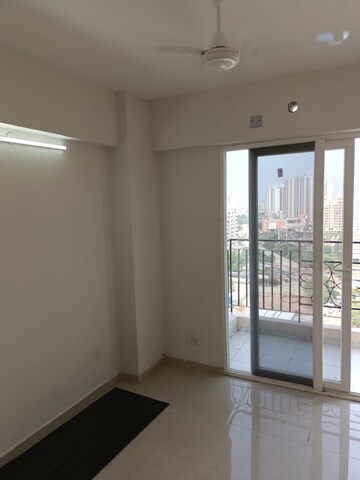 2 BHK Apartment For Sale in Signature Global The Millennia, Sector 37d