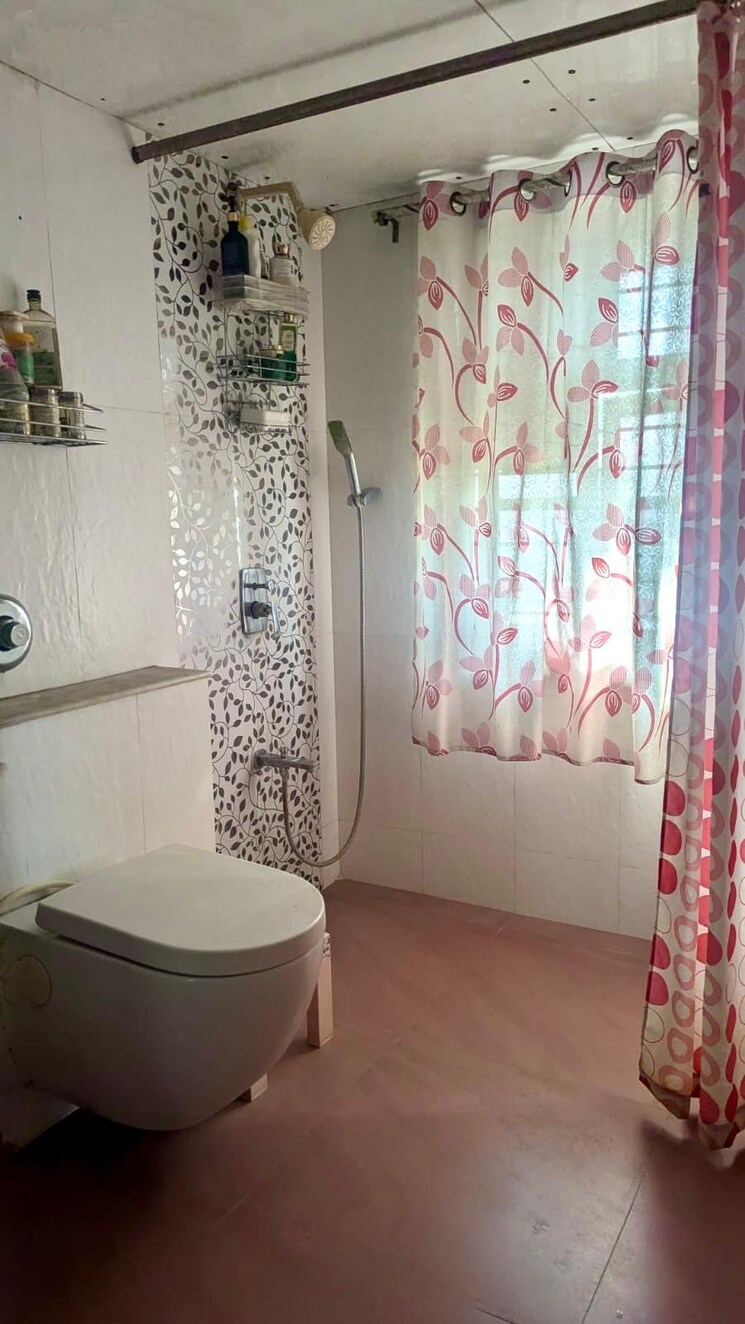 Bathroom, naranpura 4 Bedroom 1980 Sq.Ft. Penthouse In Naranpura Ahmedabad 8413582