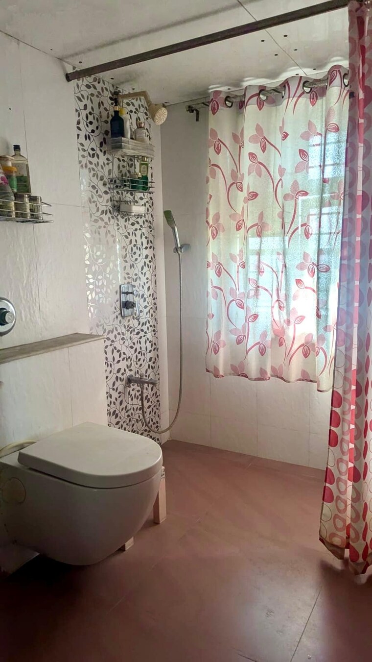 Bathroom, naranpura 4 Bedroom 1980 Sq.Ft. Penthouse In Naranpura Ahmedabad 8413582