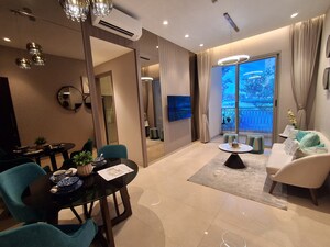 Master Bedroom in 2 BHK Apartment at Hiranandani Fortune City, New Panvel – for Sale