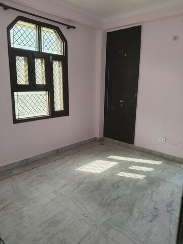 Room in 2 BHK Builder Floor at Shakti Khand – for Rent