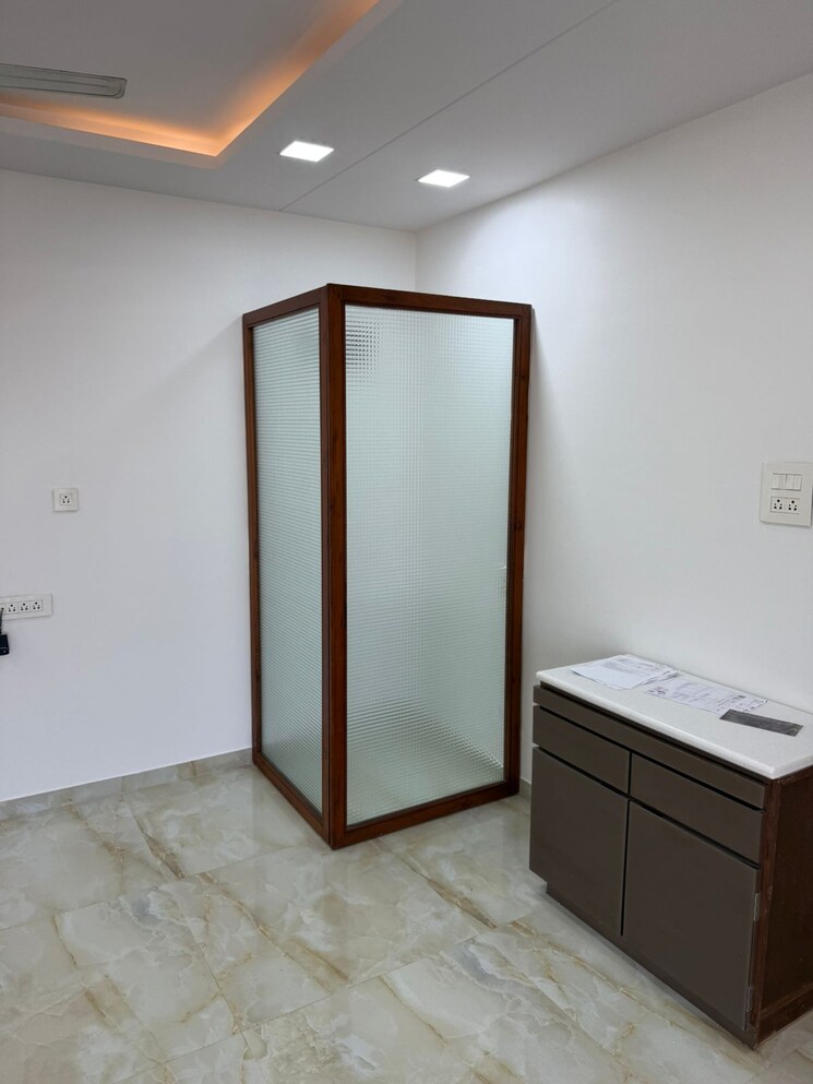 Room, andheri east 2 Bedroom 650 Sq.Ft. Apartment In Andheri East Mumbai 8413647