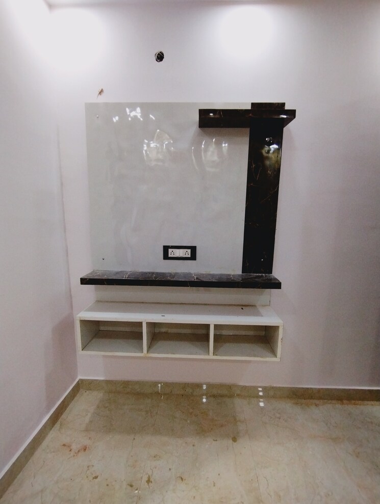 undefined, maharani enclave 1 Bedroom 400 Sq.Ft. Builder Floor In Maharani Enclave Delhi 8413665