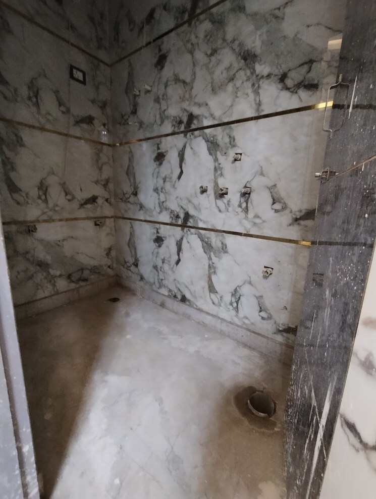 Bathroom, om vihar 1 Bedroom 400 Sq.Ft. Builder Floor In Om Vihar Delhi 8413682