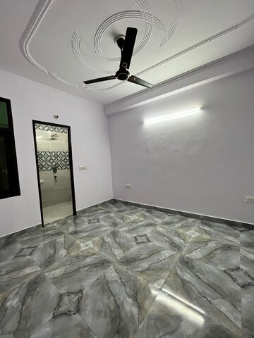 Bedroom in 2 BHK Apartment at Palm Residency Chhatarpur, Chattarpur – for Rent