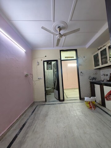 1 BHK Builder Floor For Rent in Govindpuri