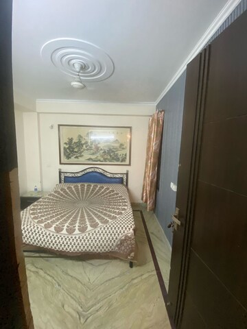 Bathroom in 3 BHK Apartment at Palm Residency Chhatarpur, Chattarpur – for Rent