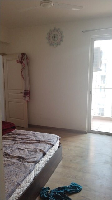 Room in 2 BHK Apartment at Shapoorji Pallonji Joyville Phase 2, Sector 102 – for Rent