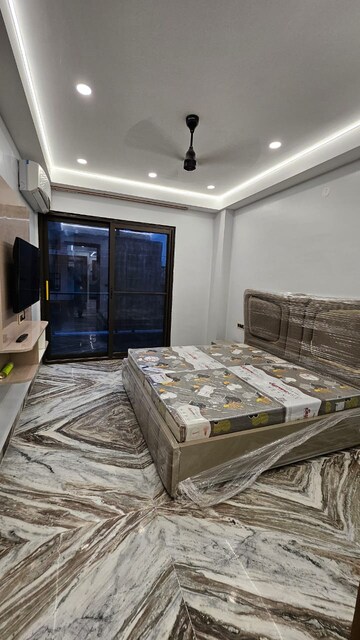 Kitchen in 2 BHK Builder Floor at Sector 40 – for Rent