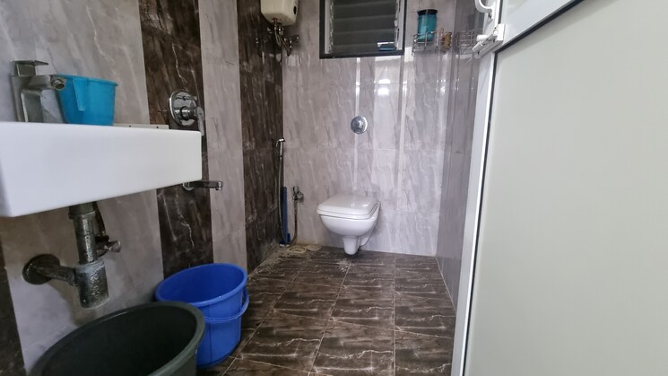 Bathroom, lotus-link-square 1 Bedroom 450 Sq.Ft. Apartment In Malad West Mumbai 8413804