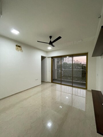Room in 3 BHK Apartment at Godrej RKS, Chembur – for Rent