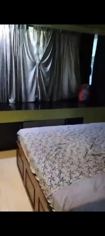 Bedroom in 2.5 BHK Apartment at Sai Siddhi Tower, Ghatkopar East – for Rent