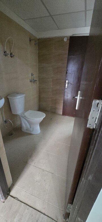 Bathroom in 3 BHK Apartment at Amrapali Terrace Homes, Tech Zone 4 Greater Noida – for Rent